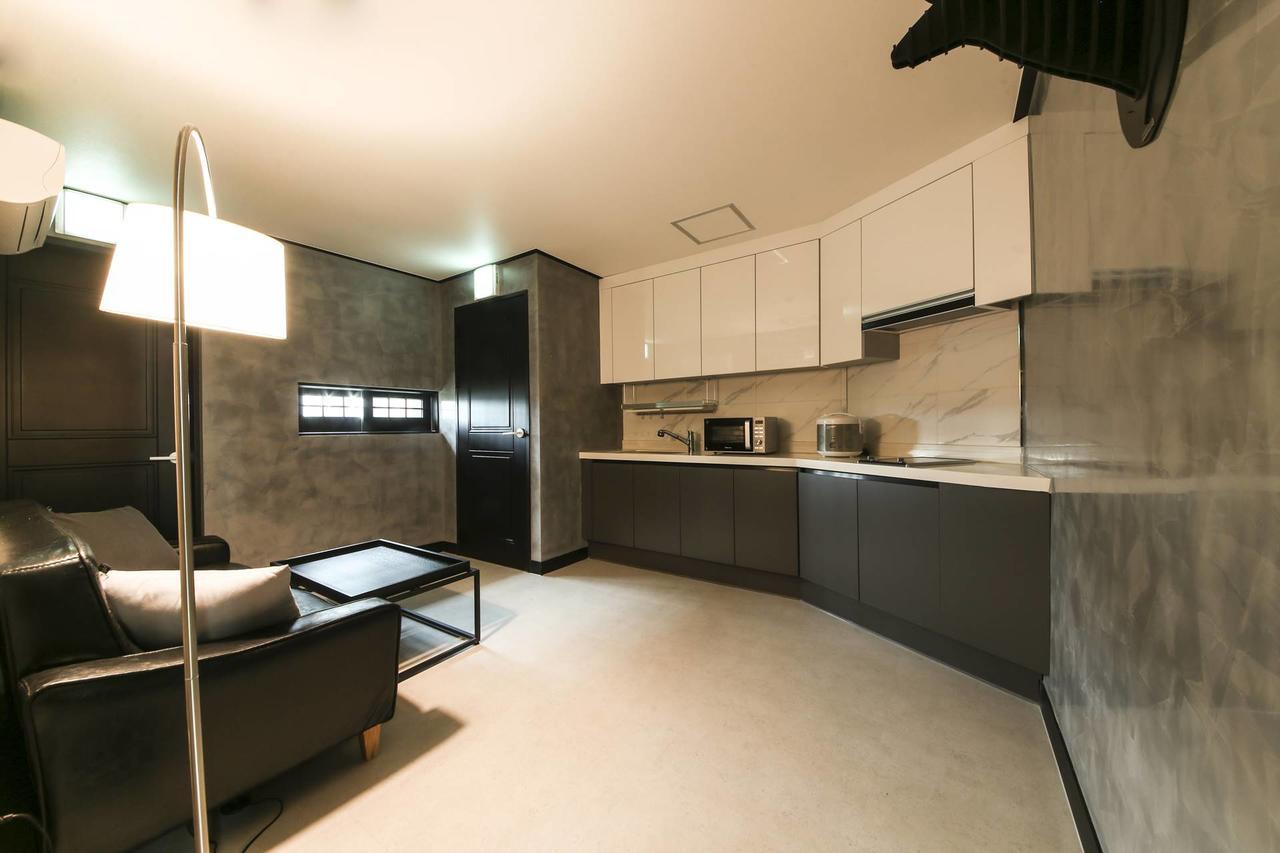 Almond Hotel Gupo Station Μπουσάν Εξωτερικό φωτογραφία