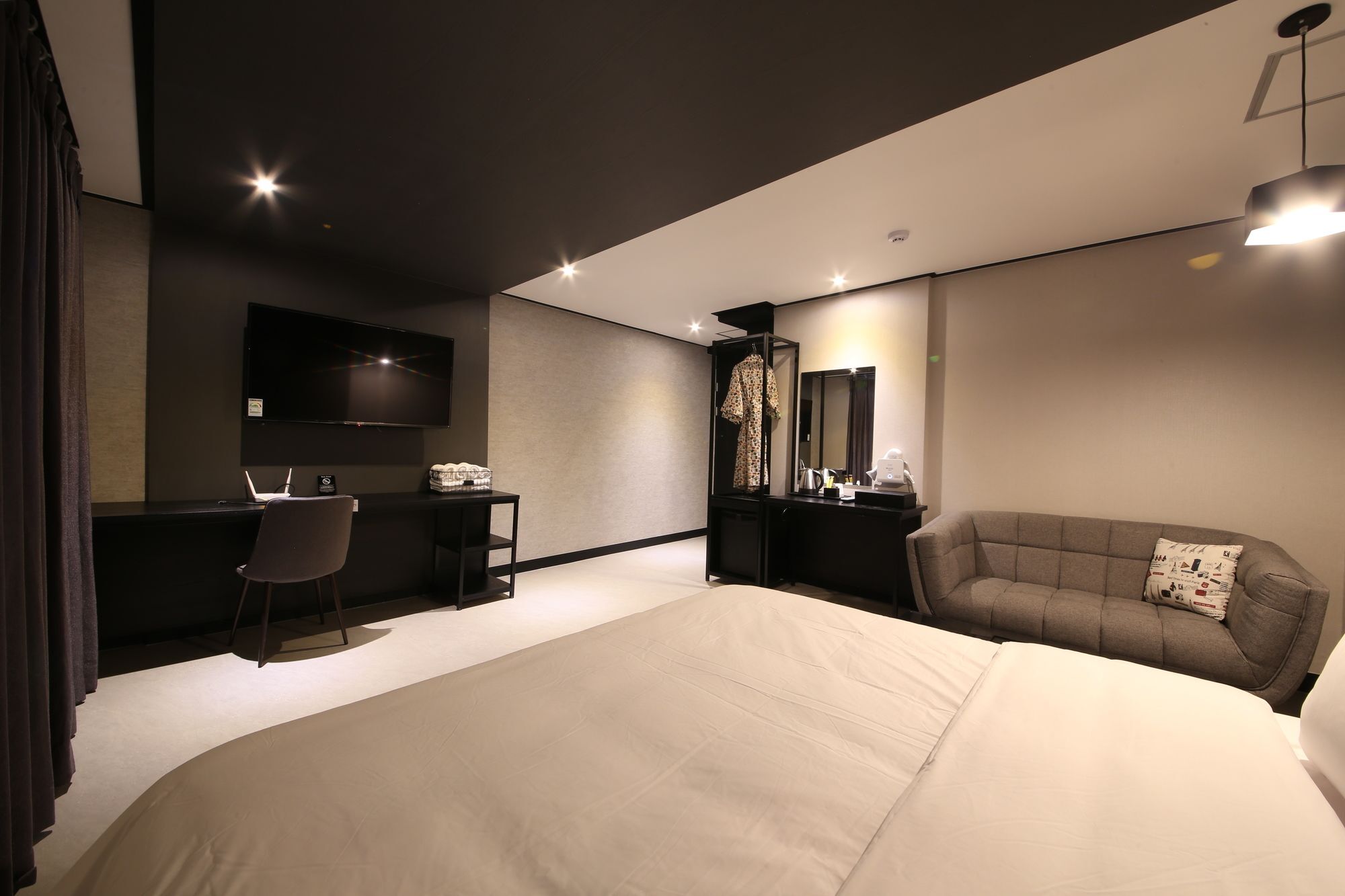Almond Hotel Gupo Station Μπουσάν Εξωτερικό φωτογραφία