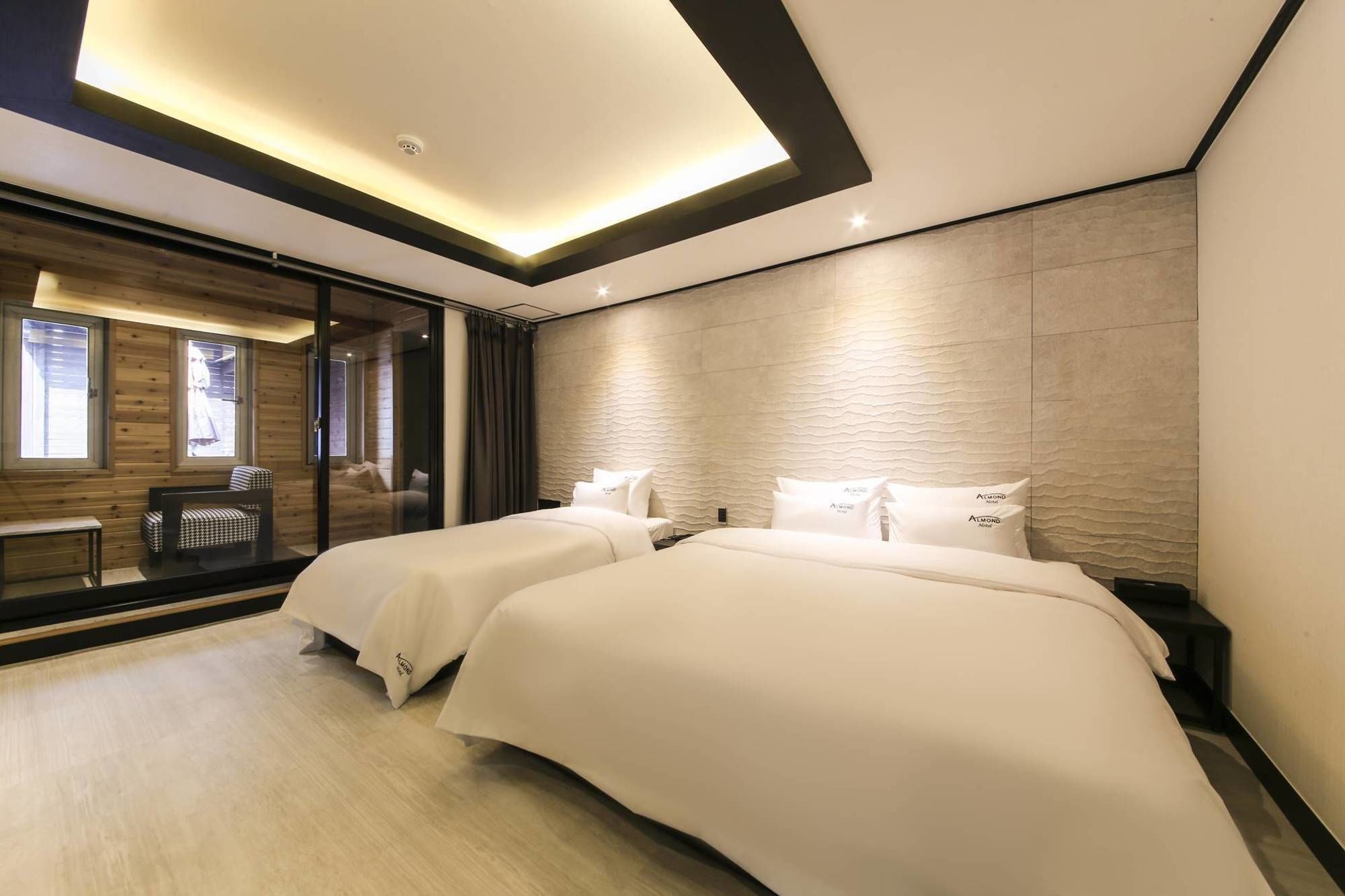 Almond Hotel Gupo Station Μπουσάν Εξωτερικό φωτογραφία