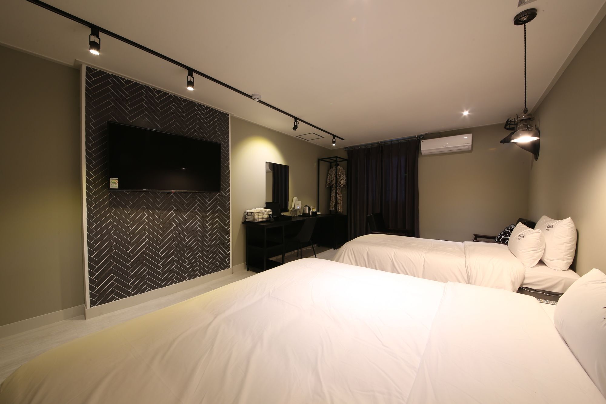 Almond Hotel Gupo Station Μπουσάν Εξωτερικό φωτογραφία