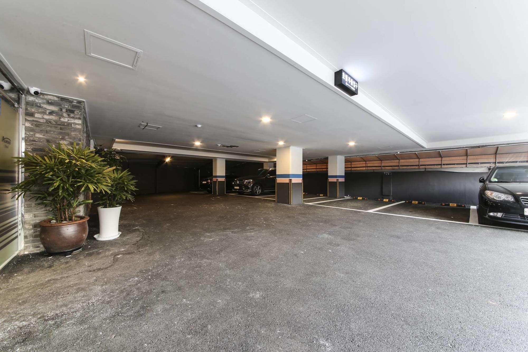 Almond Hotel Gupo Station Μπουσάν Εξωτερικό φωτογραφία