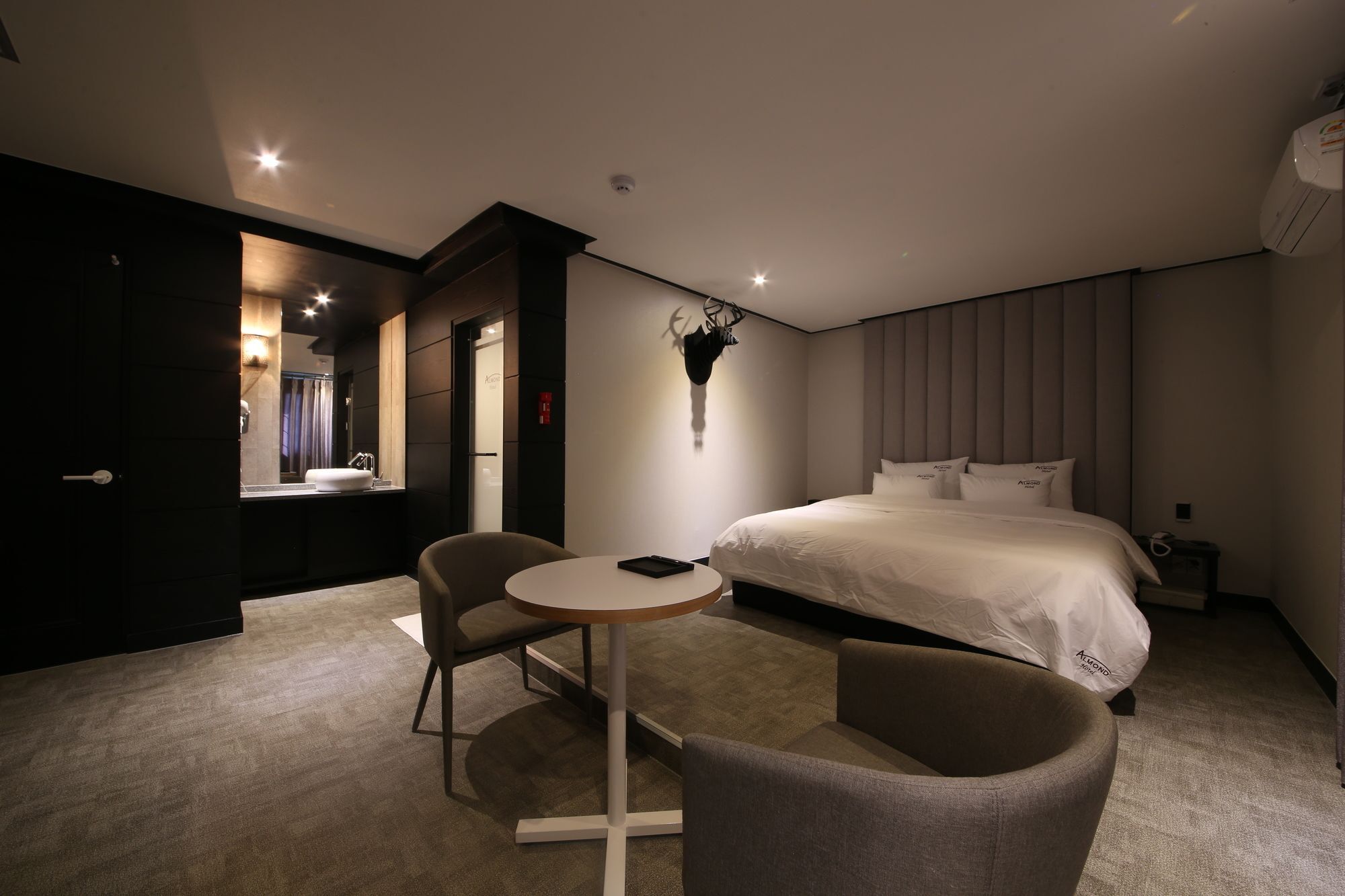 Almond Hotel Gupo Station Μπουσάν Εξωτερικό φωτογραφία