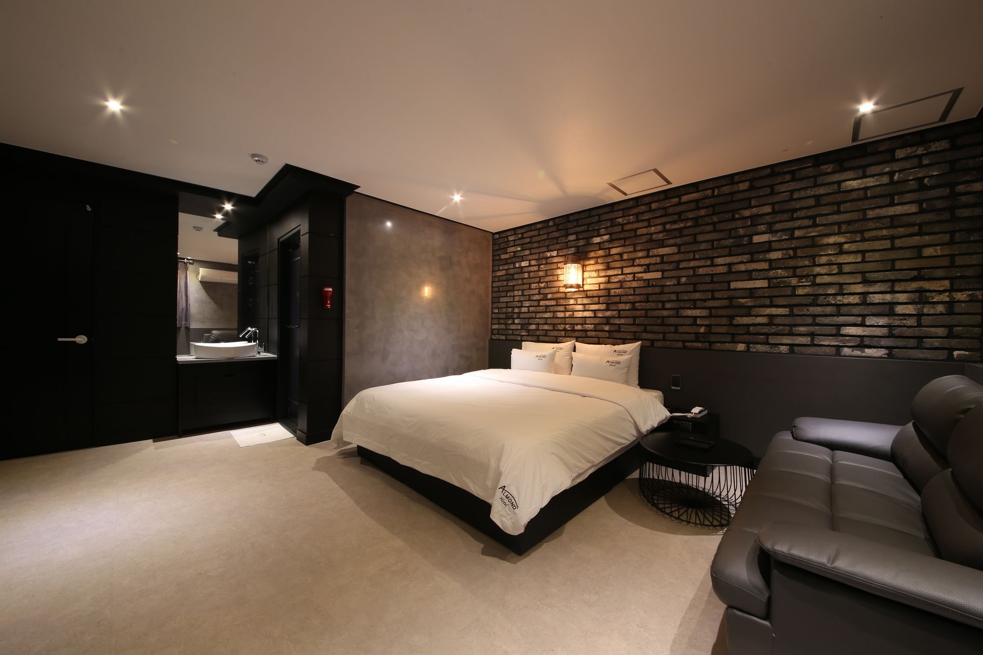 Almond Hotel Gupo Station Μπουσάν Εξωτερικό φωτογραφία